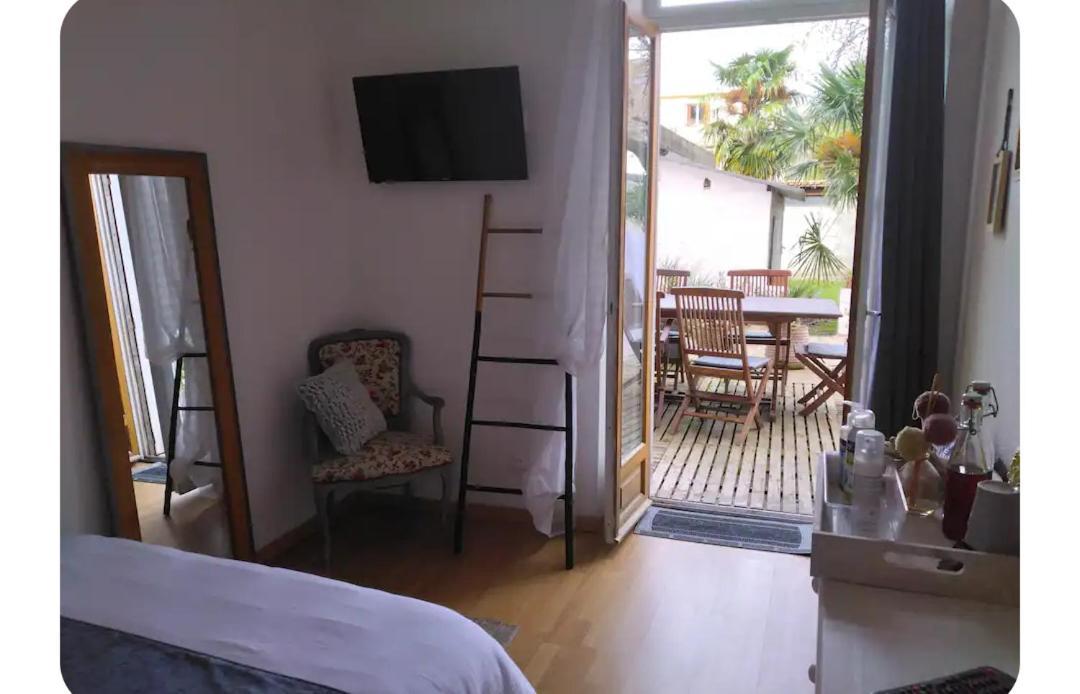 Chambre Chez L'Habitant Tout Confort Aux Balcons De Bigorre Tarbes Buitenkant foto